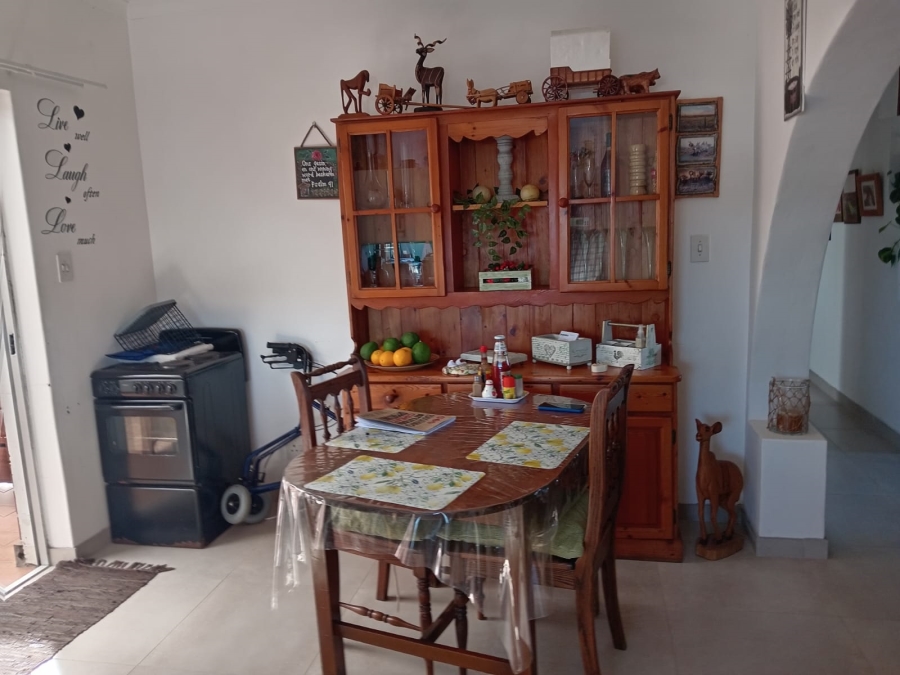 3 Bedroom Property for Sale in Wavecrest Eastern Cape